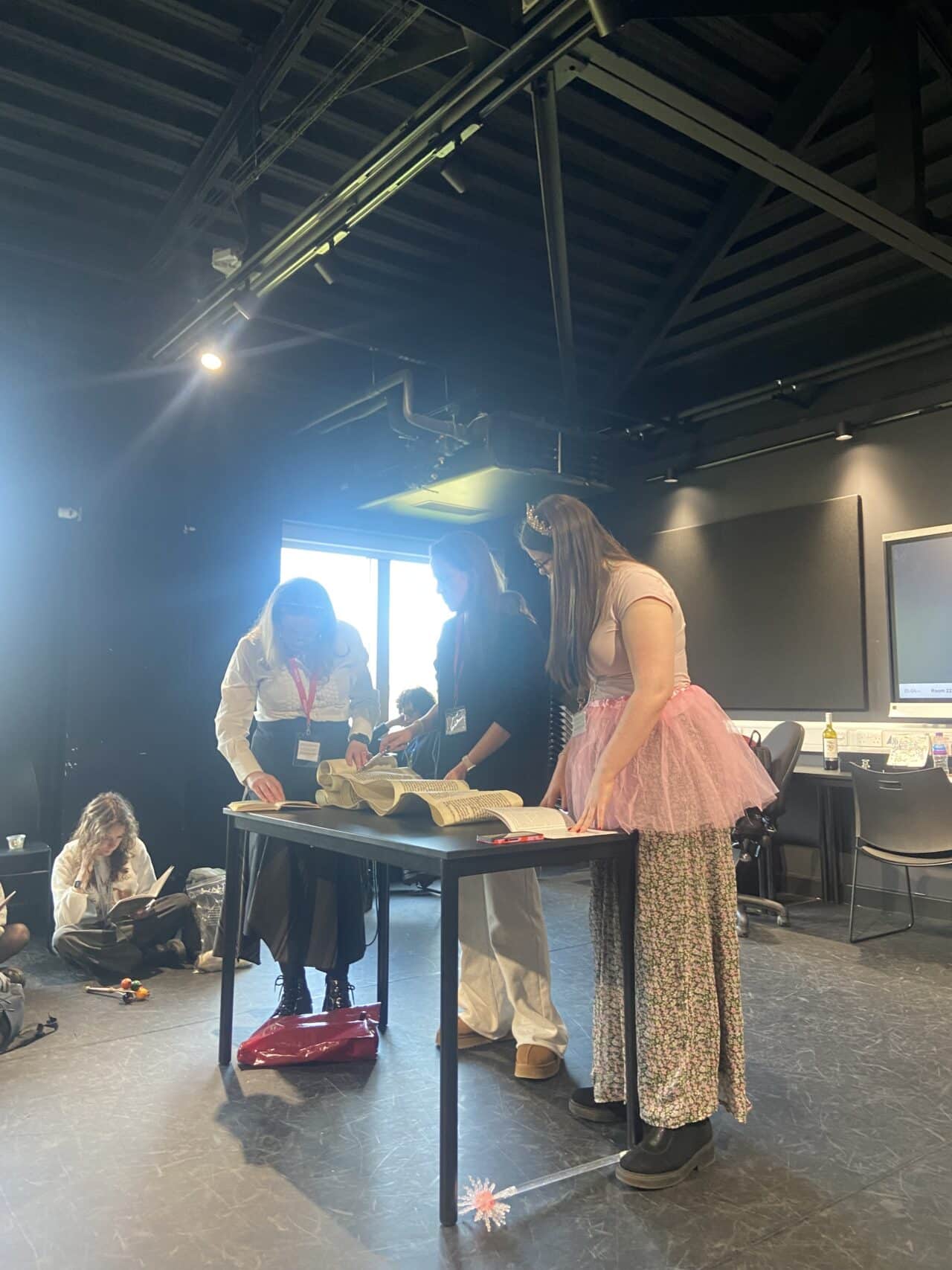 Jewish Society Marks Purim with All Female Megillah Reading | Habs Girls